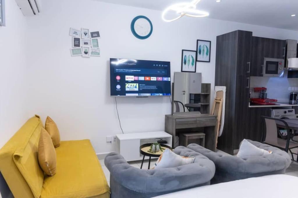 Apartament Luxurious Studio @Embassy Gardens Akra Zewnętrze zdjęcie